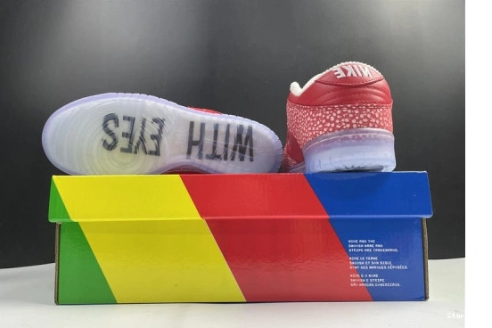 Magic Stingwater Nike Low Dunk DH7650-600 - SB Mushroom 1026